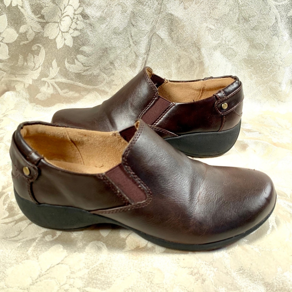 Naturalizer Brown Leather Loafers